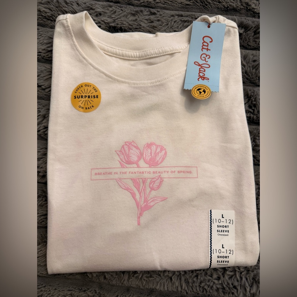 Cat & Jack Oversized Spring Tulips Short Sleeve Graphic Tee - Picture 4 of 4